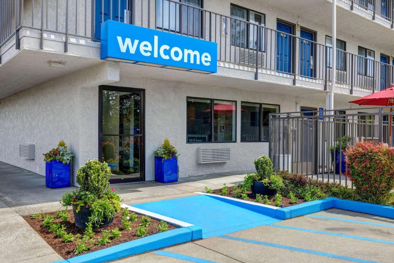Motel 6-Kirkland, Wa - North Kirkland Bagian luar foto