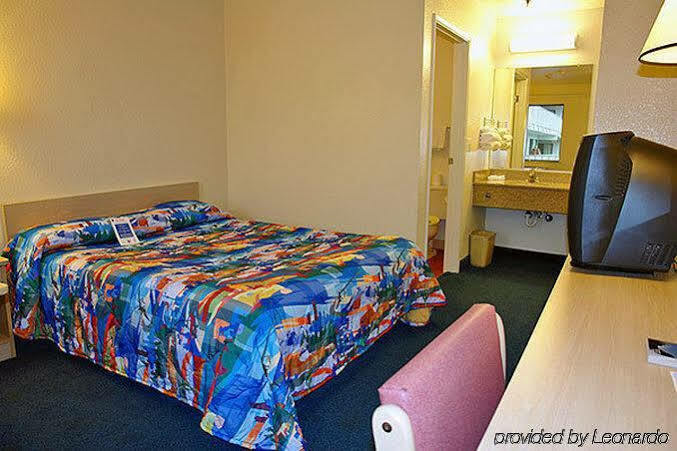 Motel 6-Kirkland, Wa - North Kirkland Bagian luar foto